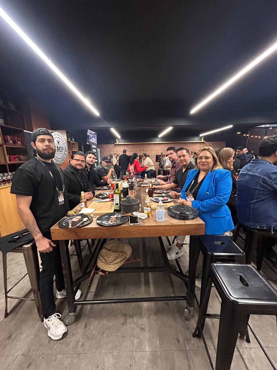 Renderit Meet & Grill